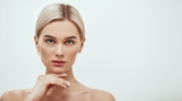 Eyelid lift